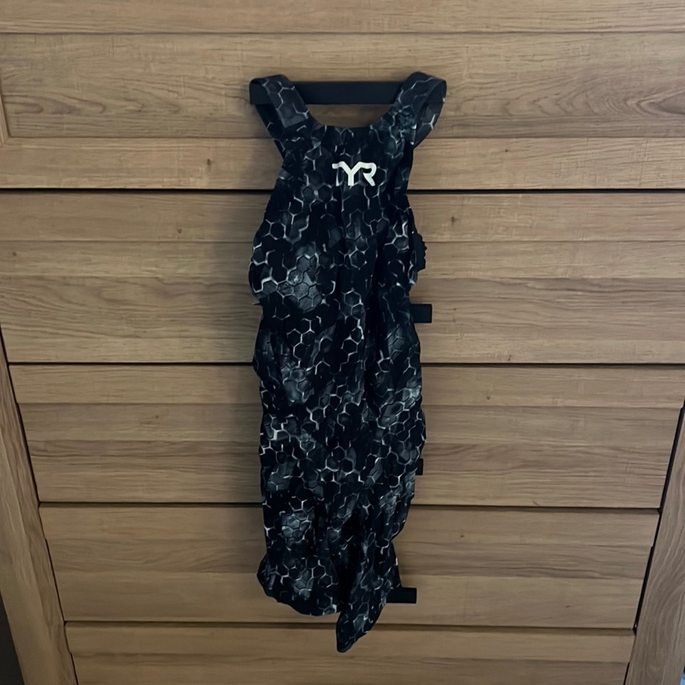 Brand new TYR 24 closed back tech suit